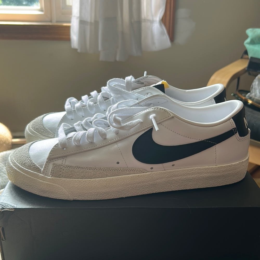 WOMENS Nike Blazers Low ‘77 Vintage. Size 12. WORN ONCE.